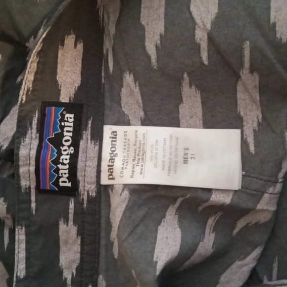 Patagonia  Mens Wavefarer  BoardShorts with Unique Pattern Swim Trucks Size 31 - Picture 4 of 8